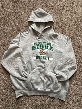 Gray North Dakota Fighting Sioux Hoodie RARE